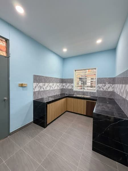 1-storey Terraced House for Sale in Taman Senai Utama (Kulai) - Melinda Ee - Kitchen - PropertyGuru.com.my