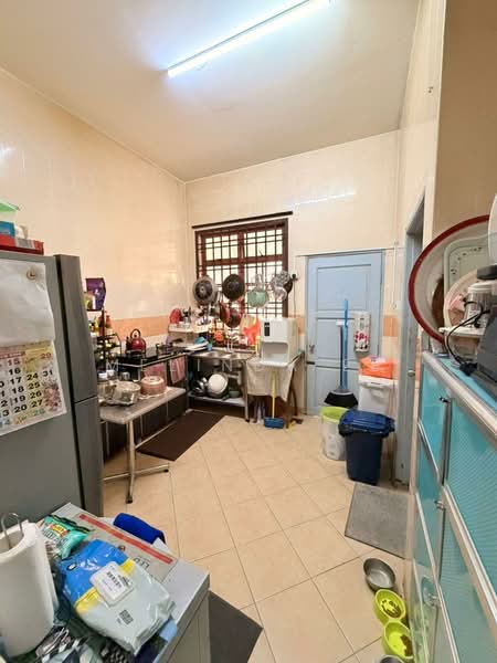 2-storey Terraced House for Sale in Taman Damansara Aliff (Tampoi) - Melinda Ee - Kitchen - PropertyGuru.com.my