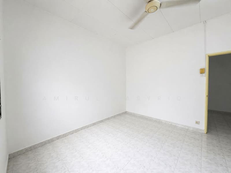 2-storey Terraced House for Sale in Pjs 5 (Petaling Jaya) - Amirul Nasyriq - Interior - PropertyGuru.com.my