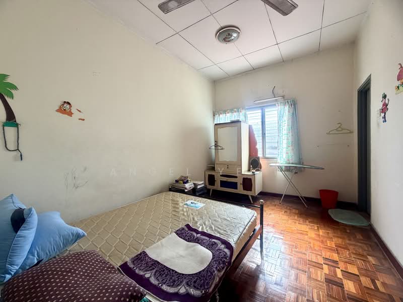 Rumah Teres 2 Tingkat untuk Dijual di Bandar Tun Hussein Onn (Cheras) - Angel Yeoh - Bedroom - PropertyGuru.com.my