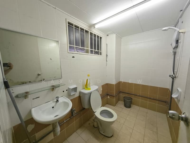 Apartment for Rent at Plaza Metro Prima - Raymond Siew - Bathroom - PropertyGuru.com.my