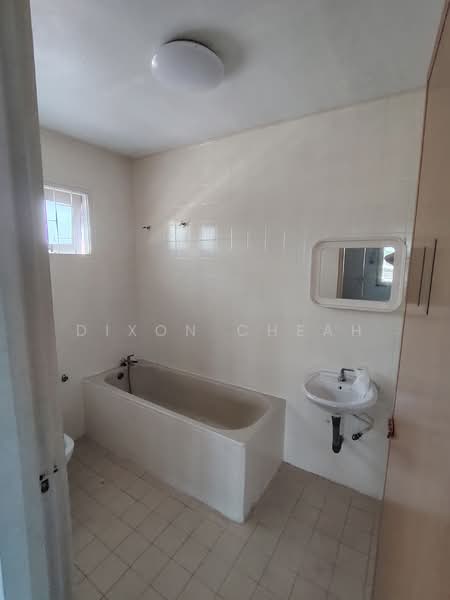 Semi-Detached House for Sale in Taman Merdeka (Ipoh) - Dixon Cheah - Bathroom - PropertyGuru.com.my
