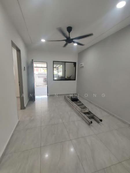Untuk Dijual - Taman Ungku Tun Aminah