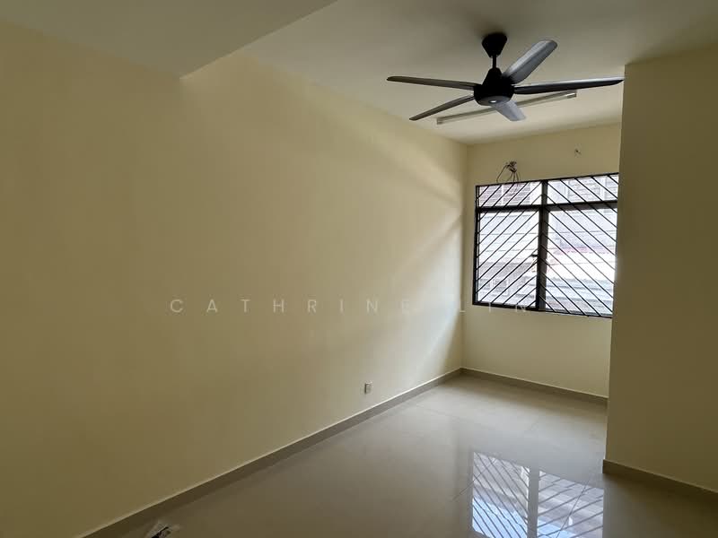 Rumah Teres 3 Tingkat untuk Disewa di Serdang (Seri Kembangan) - Cathrine Lin - Interior - PropertyGuru.com.my