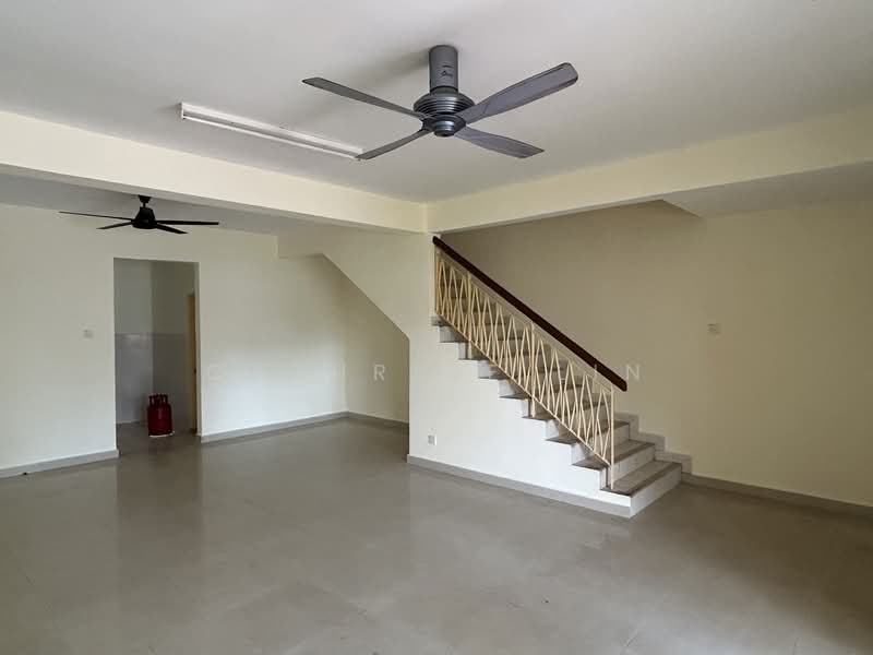 Rumah Teres 3 Tingkat untuk Disewa di Serdang (Seri Kembangan) - Cathrine Lin - Interior - PropertyGuru.com.my