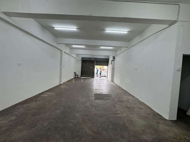 Shop for Rent in Taman Puncak Jalil (Seri Kembangan) - Joey Wong - Interior - PropertyGuru.com.my
