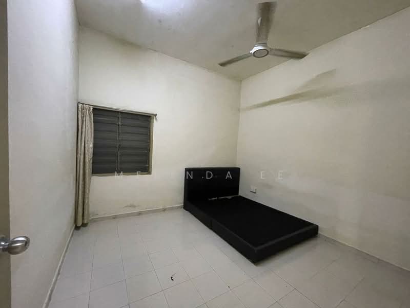 Rumah Teres 1 Tingkat untuk Dijual di Kampung Baru Saleng (Kulai) - Melinda Ee - Bedroom - PropertyGuru.com.my