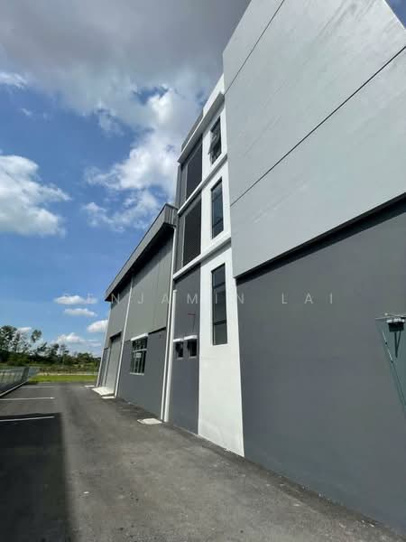 Detached Factory for Rent in Nilai (Negeri Sembilan) - Benjamin Lai - Exterior - PropertyGuru.com.my