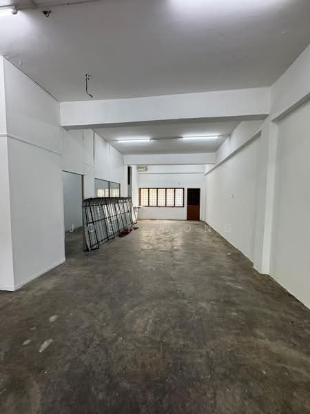Shop for Rent in Taman Puncak Jalil (Seri Kembangan) - Joey Wong - Interior - PropertyGuru.com.my