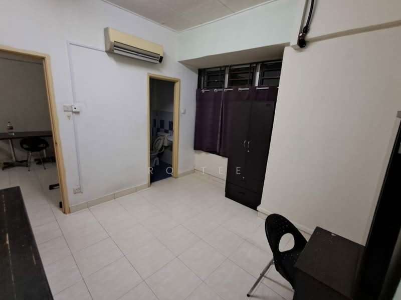 Apartment for Sale at Nusa Bestari Shoplot Apartment - RQ Tee - Interior - PropertyGuru.com.my