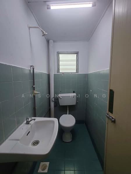 Rumah Teres 2 Tingkat untuk Dijual di Taman Cahaya Masai (Pasir Gudang) - Anson Hiong - Bathroom - PropertyGuru.com.my