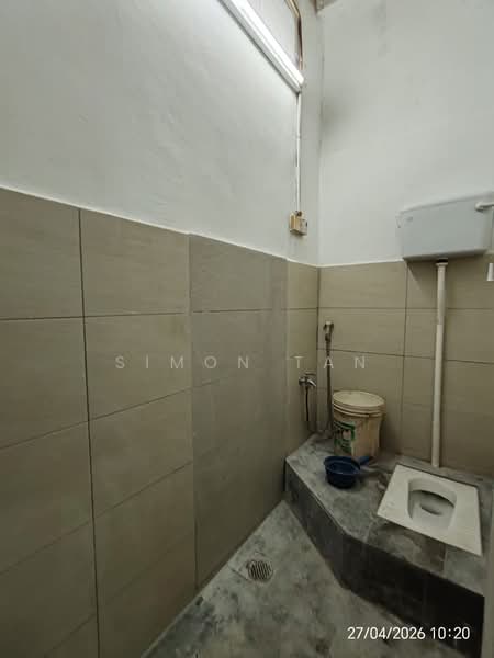 Kedai untuk Disewa di Bandar Sunway (Sunway) - Simon Tan - Bathroom - PropertyGuru.com.my