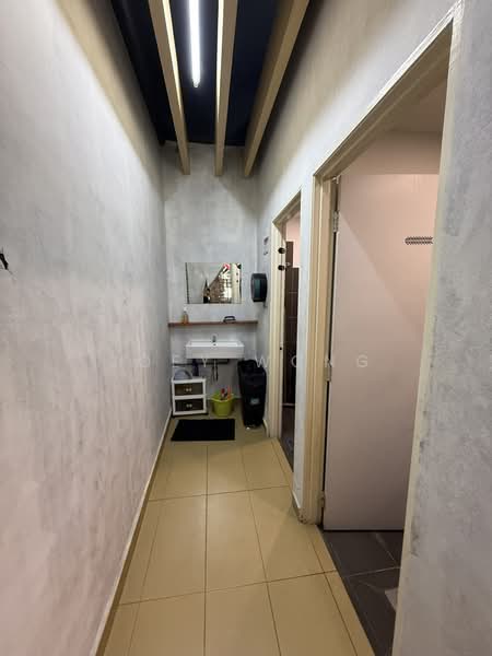 Shop for Rent in Usj 21 (Subang Jaya) - Joey Wong - Bathroom - PropertyGuru.com.my