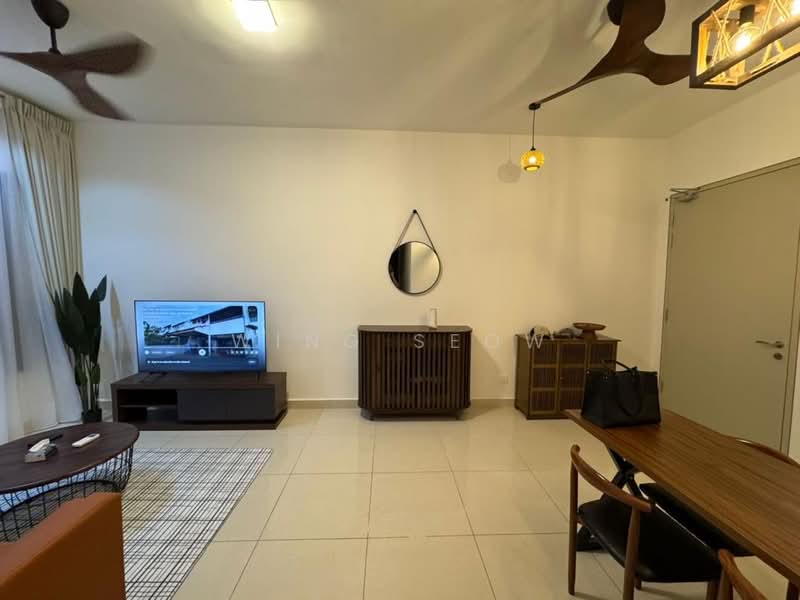 Servis Apartment untuk Disewa di Quinn Residence - Wing Seow - Living Room - PropertyGuru.com.my