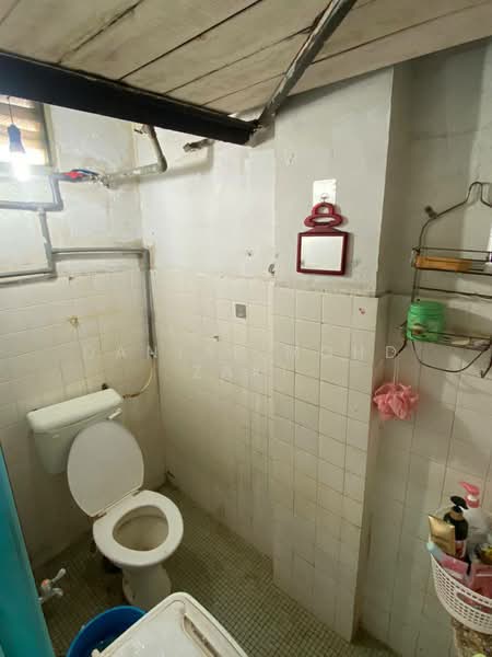 Rumah Flat untuk Dijual di Seksyen 10 Wangsa Maju - Danial Mohd Zaki - Bathroom - PropertyGuru.com.my
