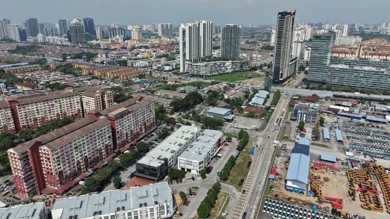 Kedai / Pejabat untuk Disewa di Petaling Jaya (Selangor) - Norlela . - Exterior - PropertyGuru.com.my
