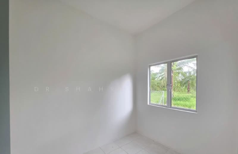 1-storey Terraced House for Sale in Sabak Bernam (Selangor) - Dr Shahril Nizam - Interior - PropertyGuru.com.my