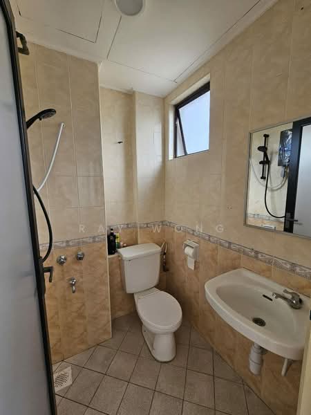 Apartment for Rent at Fair View Apartment - Ray Wong - Bathroom - PropertyGuru.com.my