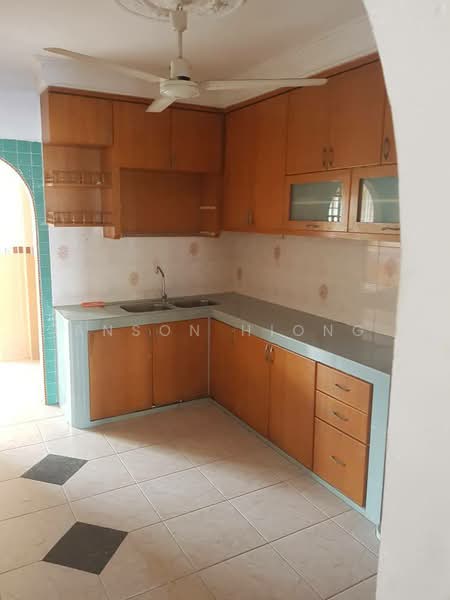 For Rent - Jalan Indah 19 Bukit Indah