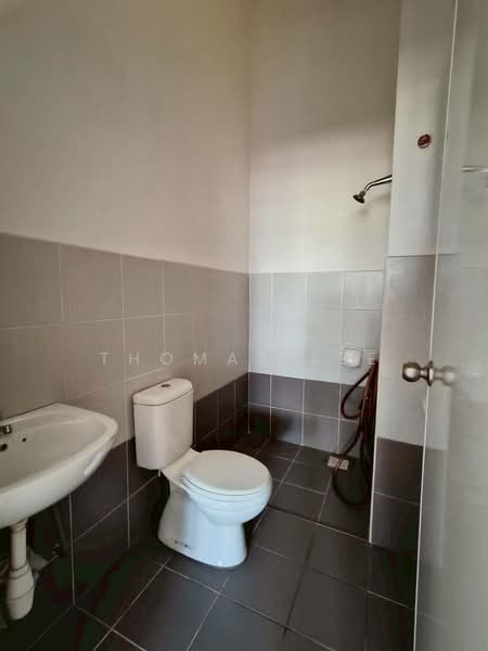 1-storey Terraced House for Sale in Kulai (Johor) - Thomas Lee - Bathroom - PropertyGuru.com.my