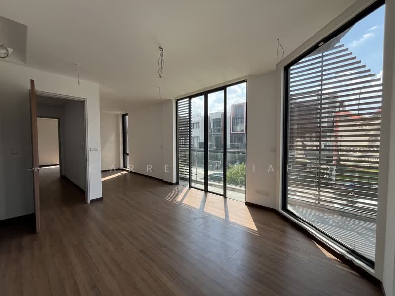 Rumah Teres 3 Tingkat untuk Dijual di BANDAR PUCHONG JAYA (Puchong) - Carrey Chiah - Living Room - PropertyGuru.com.my