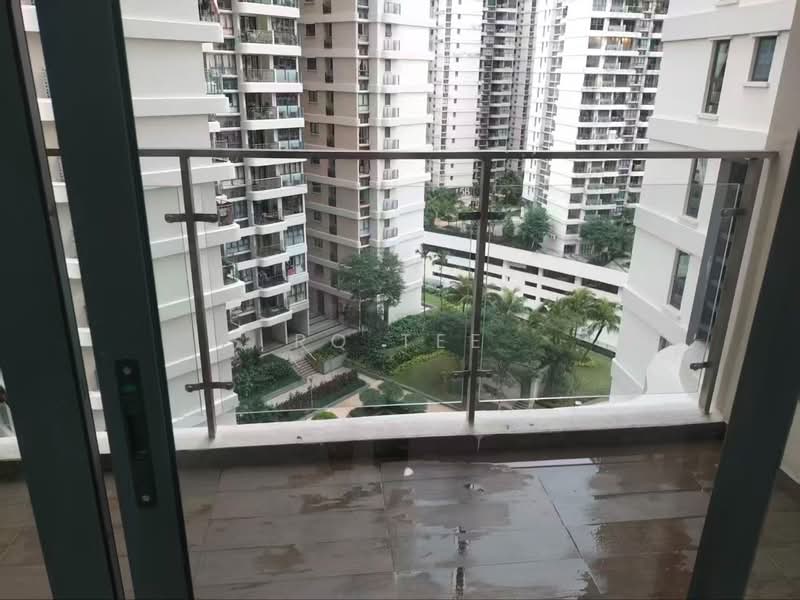 Condominium for Rent at Bay Point @ Country Garden Danga Bay - RQ Tee - Balcony - PropertyGuru.com.my
