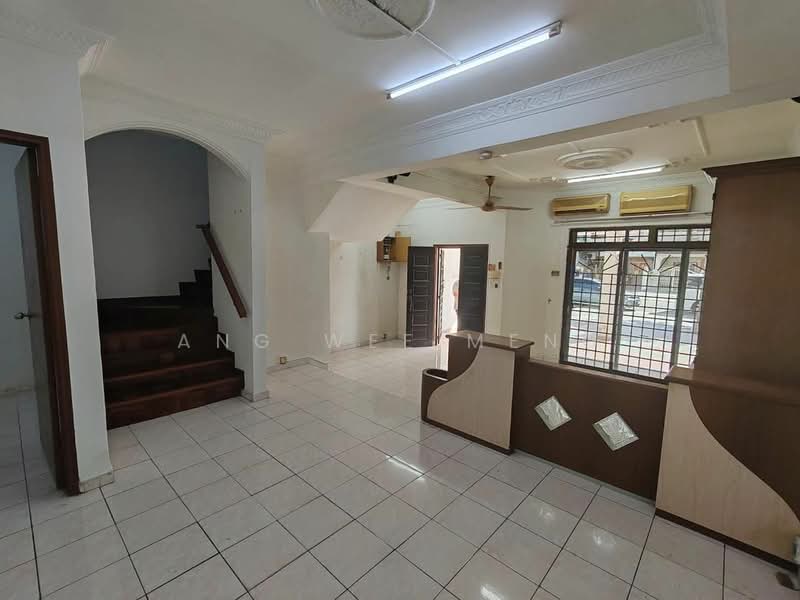 2-storey Terraced House for Sale in Taman Bukit Mewah (Tampoi) - Ang Wee Meng - Interior - PropertyGuru.com.my