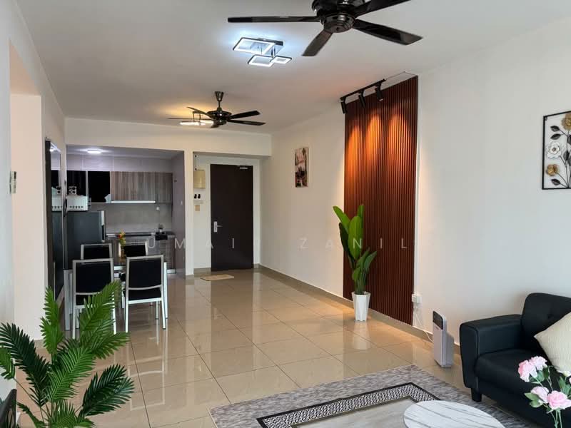 Servis Apartment untuk Dijual di D'Secret Garden (Pangsapuri Kempas Indah) - UMAIR ZANIL - Living Room - PropertyGuru.com.my