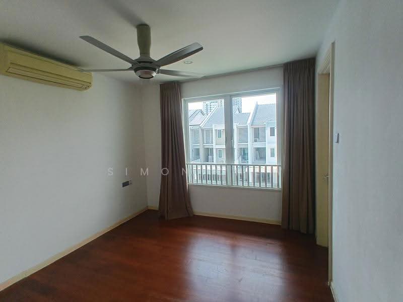 3-storey Terraced House for Sale in Putra Heights (Subang Jaya) - Simon Chew - Bedroom - PropertyGuru.com.my