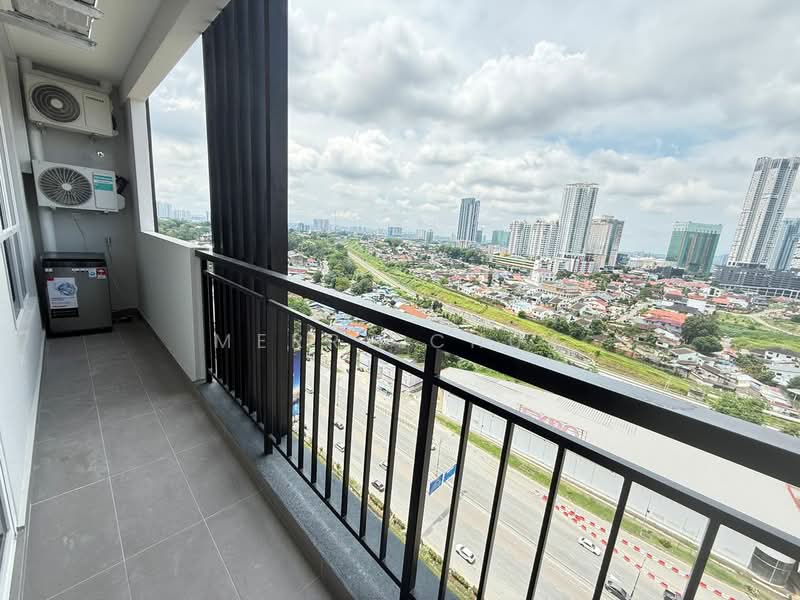 Servis Apartment untuk Disewa di TRELLIS RESIDENCES - Merry Chua - Balcony - PropertyGuru.com.my