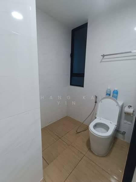 Service Residence for Rent at Country Garden Central Park - Chang Kai Yin - Bathroom - PropertyGuru.com.my