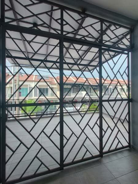 Rumah Teres 2 Tingkat untuk Dijual di Bandar Tasek Mutiara (Simpang Ampat) - May Choo - Balcony - PropertyGuru.com.my