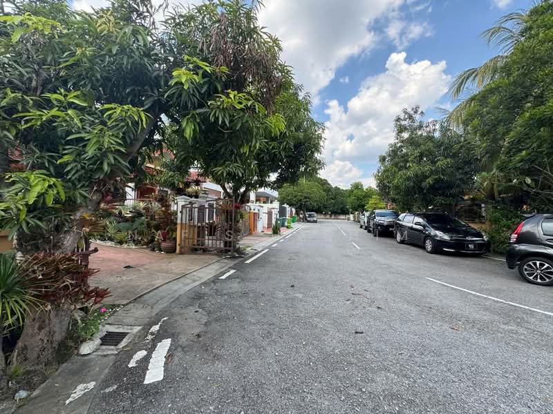 2-storey Terraced House for Sale in Alam Damai (Cheras) - Nafis Hashim - Exterior - PropertyGuru.com.my