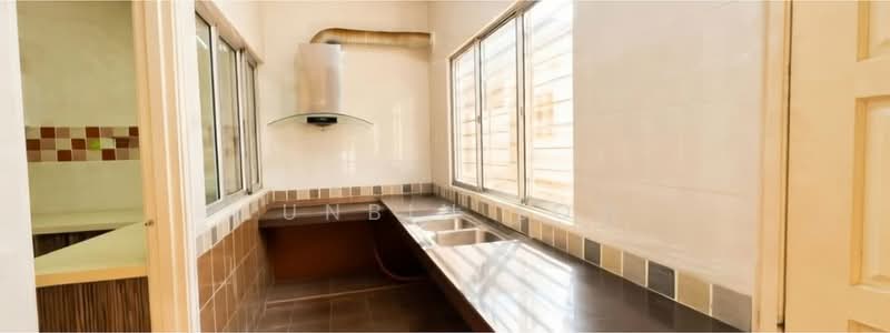 2-storey Terraced House for Sale in Bandar Puteri Puchong (Puchong) - Junbin Low - Kitchen - PropertyGuru.com.my