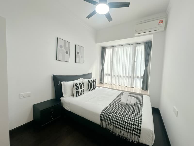 Kondominium untuk Dijual di R&F Princess Cove Phase 2-Seine Region - Jing Tang - Bedroom - PropertyGuru.com.my