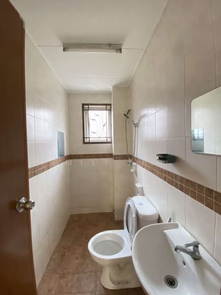 Rumah Teres 2 Tingkat untuk Dijual di Shah Alam (Selangor) - Emily Kho - Bathroom - PropertyGuru.com.my