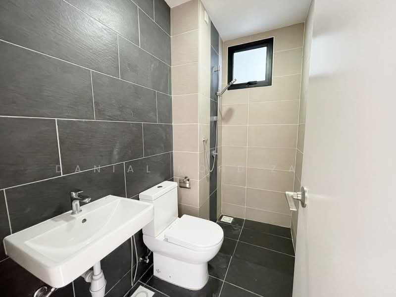 Service Residence for Sale at Tuan 2egacy - Danial Mohd Zaki - Bathroom - PropertyGuru.com.my