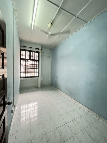 1-storey Terraced House for Rent in Taman Molek (Johor Bahru) - Shasha Ang - Interior - PropertyGuru.com.my