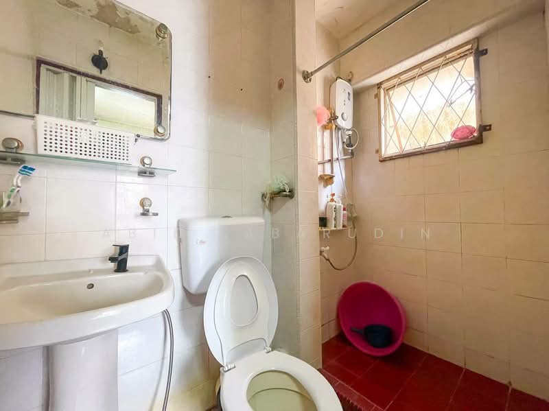 Rumah Flat untuk Dijual di Menara Sri Jati - Abid Sabarudin - Bathroom - PropertyGuru.com.my