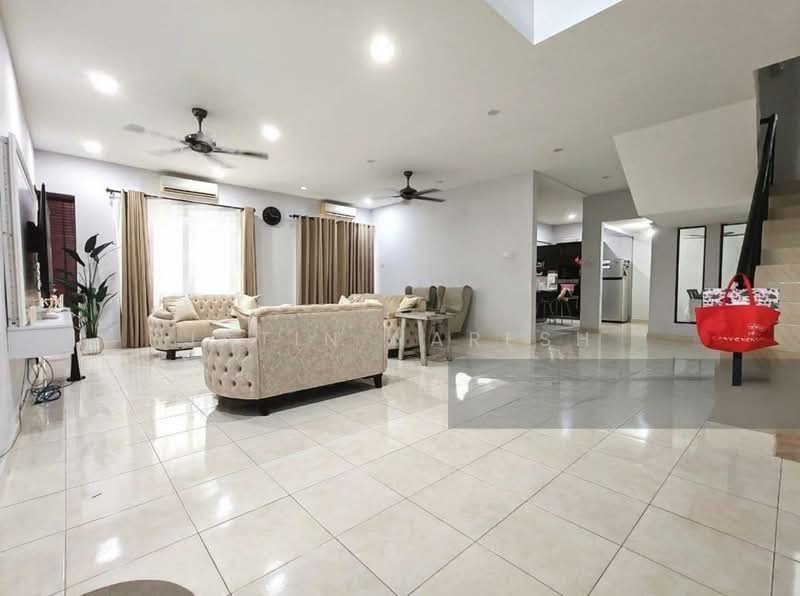 Semi-Detached House for Sale in Laman Residen Kipark Sri Utara (Batu Caves) - Jatin Naresh - Living Room - PropertyGuru.com.my