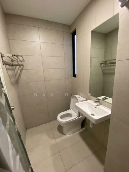 Servis Apartment untuk Disewa di Kenwingston Skylofts - David Ng - Bathroom - PropertyGuru.com.my