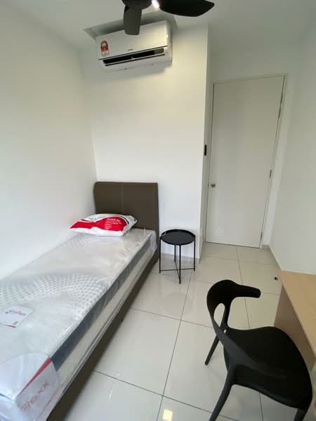 Servis Apartment untuk Disewa di Kenwingston Skylofts - David Ng - Bedroom - PropertyGuru.com.my