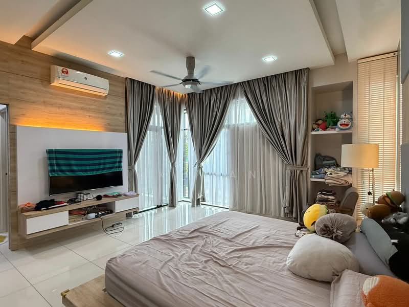 2-storey Terraced House for Sale in Taman Seri Austin (Tebrau) - Sky Tan - Bedroom - PropertyGuru.com.my