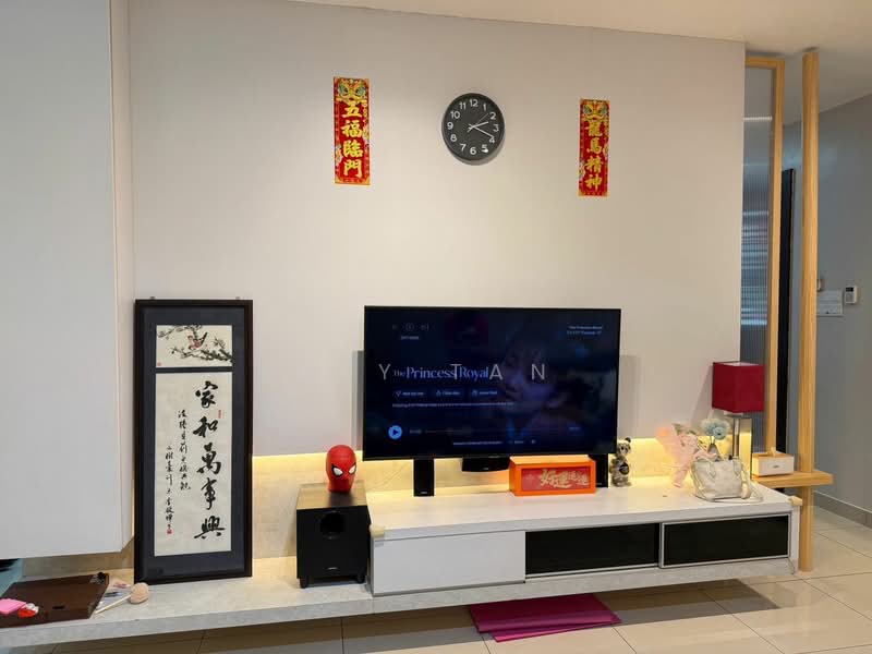 2-storey Terraced House for Sale in Taman Seri Austin (Tebrau) - Sky Tan - Living Room - PropertyGuru.com.my