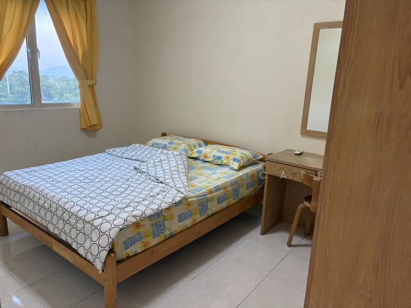 Condominium for Rent at Gold Coast Resort Condominium - Teoh Syndicate - Bedroom - PropertyGuru.com.my