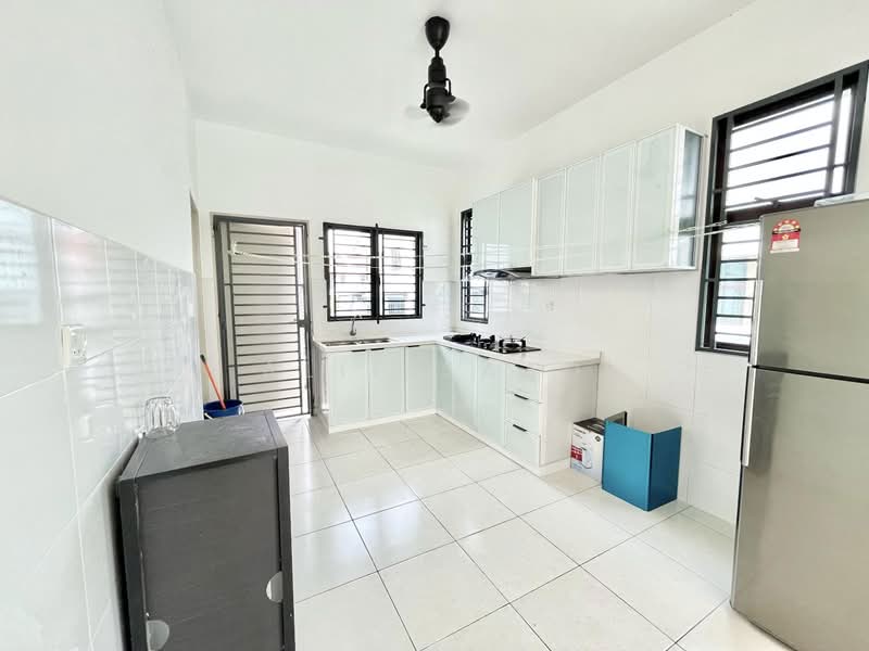 Rumah Teres 2 Tingkat untuk Dijual di Batu Arang (Selangor) - Alif Saad - PropertyGuru.com.my