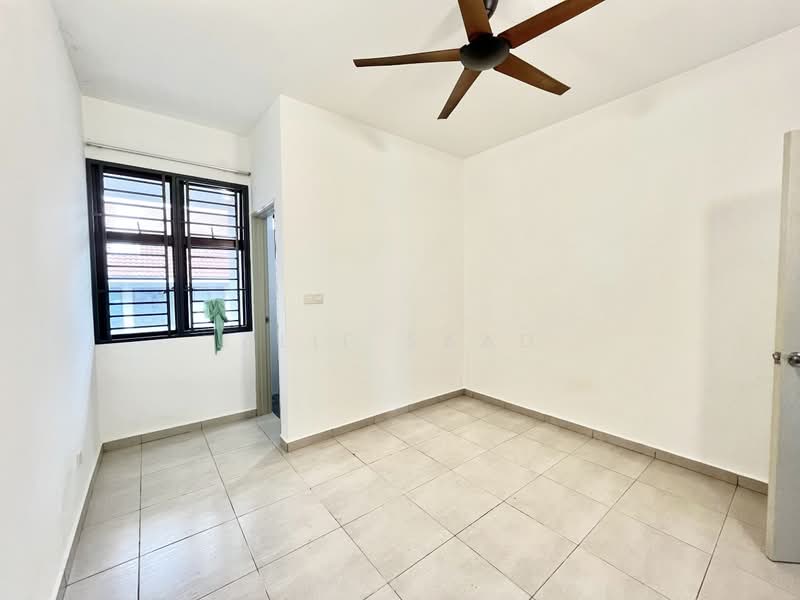 Rumah Teres 2 Tingkat untuk Dijual di Batu Arang (Selangor) - Alif Saad - PropertyGuru.com.my