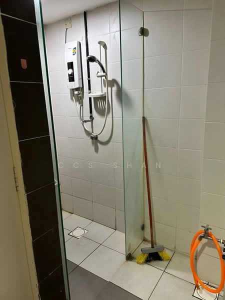 Condominium for Sale at First Residence (Residensi Unggul) - CCS Shan - Bathroom - PropertyGuru.com.my