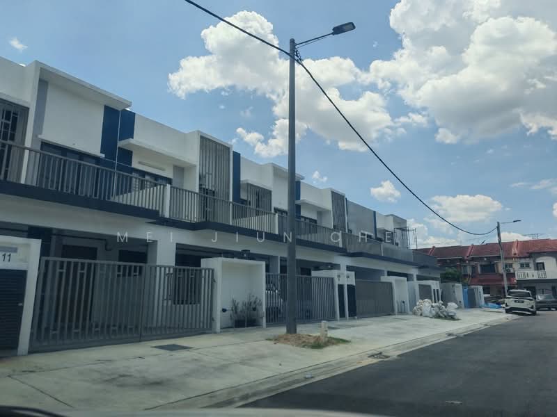 Rumah Teres 2 Tingkat untuk Dijual di TAMAN PUCHONG UTAMA (Puchong) - MEI JIUN CHEW - Exterior - PropertyGuru.com.my