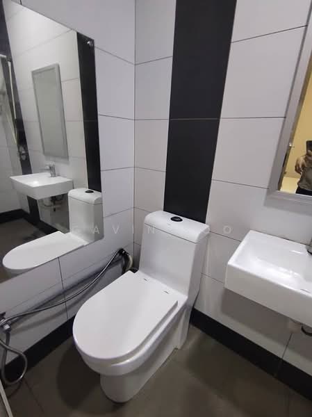Office for Sale in Johor Bahru (Johor) - Gavin Soo - Bathroom - PropertyGuru.com.my